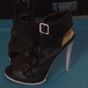 Used heels only wore few times